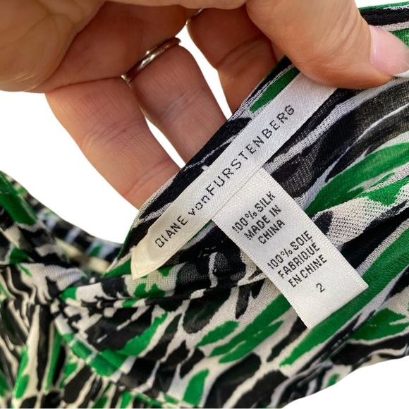 Diane Von Furstenberg Silk Mid-Length Dress I Size:2 - Picture 9 of 10
